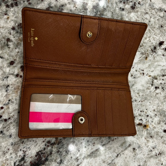 Wallet - Picture 3 of 3